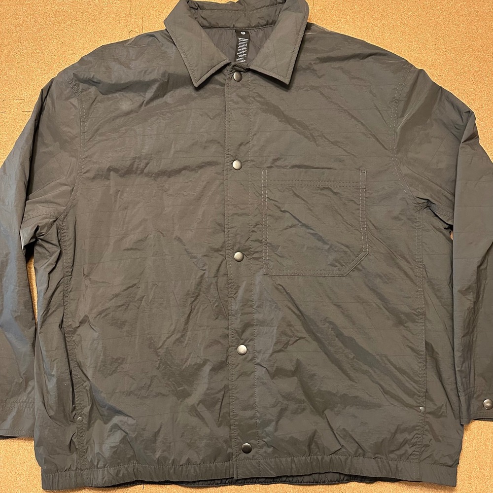 Lululemon Snap Front Shirt Jacket Mens M Grey Insulated Quilted Coaches Shacket